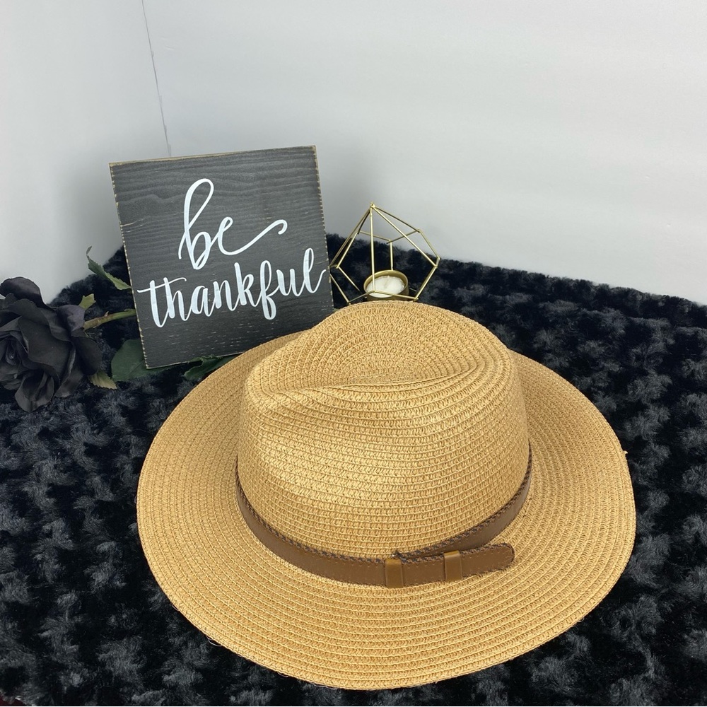 Paper Sun Hat - Picture 2 of 9